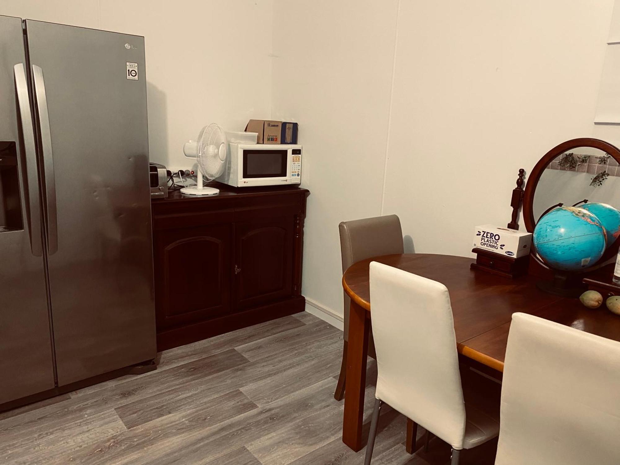 Yny Guest House Waterford ภายนอก รูปภาพ