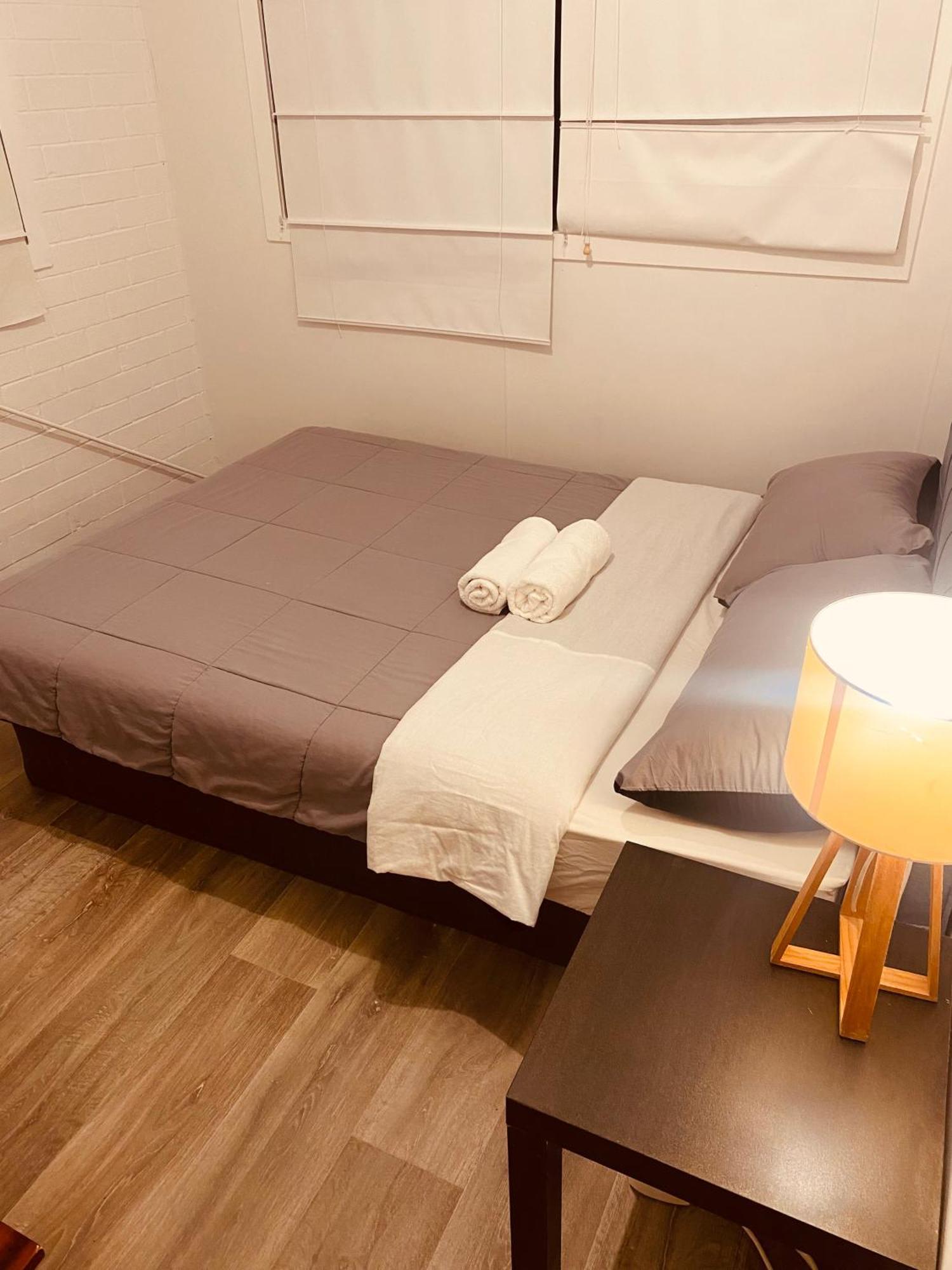 Yny Guest House Waterford ภายนอก รูปภาพ