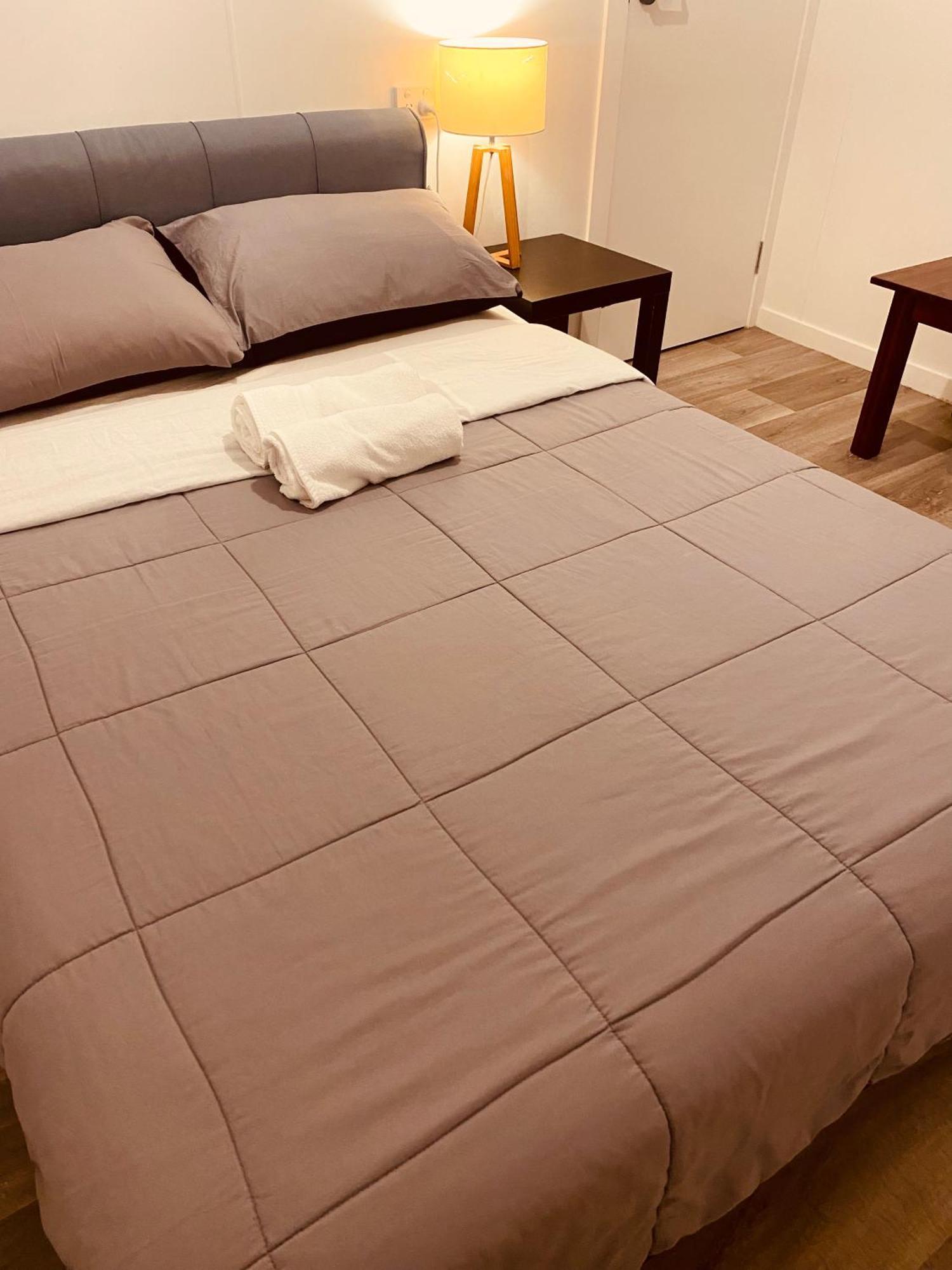Yny Guest House Waterford ภายนอก รูปภาพ